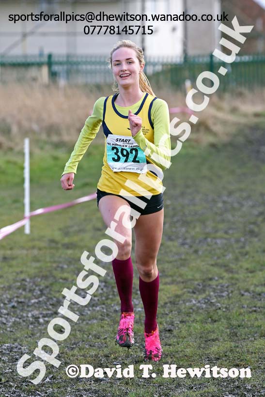 Under-15 girls NEHL, Wrekenton. Photo: David T. Hewitson/Sports for All Pics